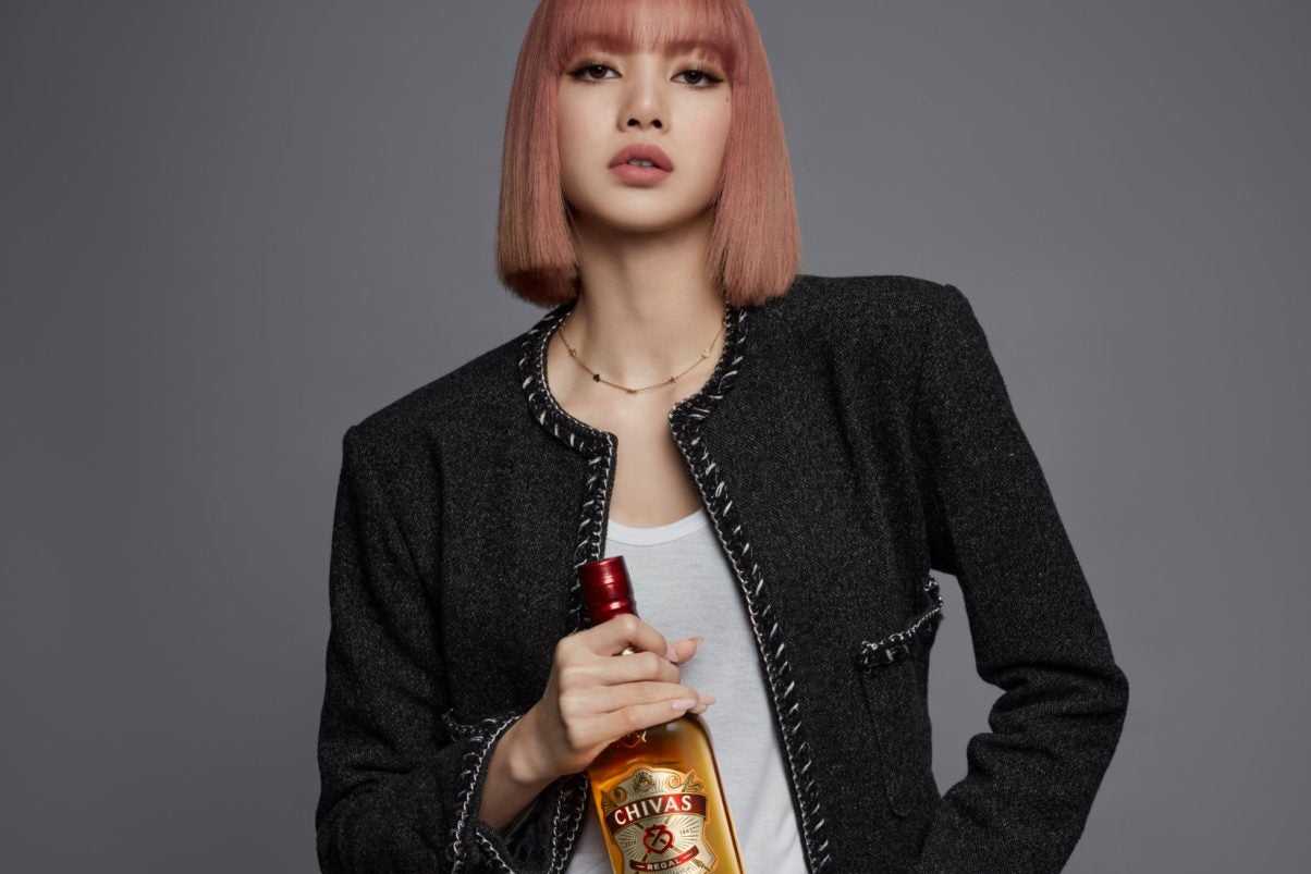 Chivas Regal on X: Embrace indulgence with the Chocolate Kiss, made with  the Chivas 18 x LISA Limited Edition. Follow the link to see the recipe!  #ChivasRegalxLISA   / X